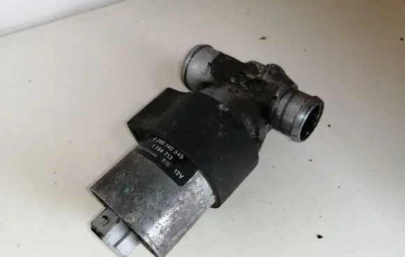 BMW 5 E39 Idle control valve (regulator) 1744713 0280140545