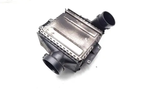 Mercedes-Benz C W205 Intercooler radiator A0065403681