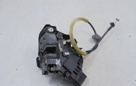 Ford Focus C-MAX Rear door lock 3M5AR26413BK