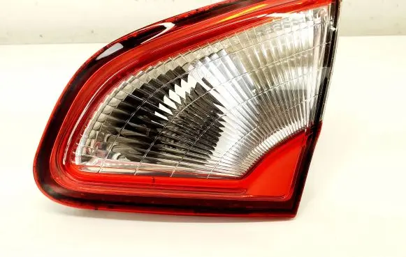 Nissan Qashqai Tailgate rear/tail lights 89503209 B26550BR01A
