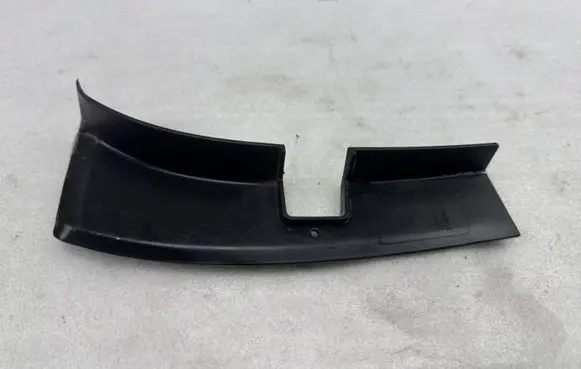 Skoda Octavia Mk3 (5E) Rear/tail light trim molding 5E9945311