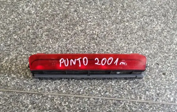 Fiat Punto (188) Third/center stoplight