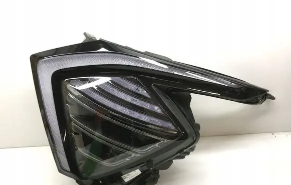 KIA Sportage Headlight/headlamp R292112010