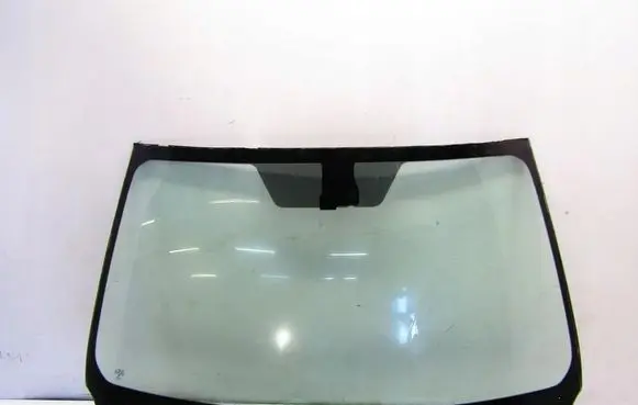 Toyota RAV 4 (XA40) Front windscreen/windshield window 1111