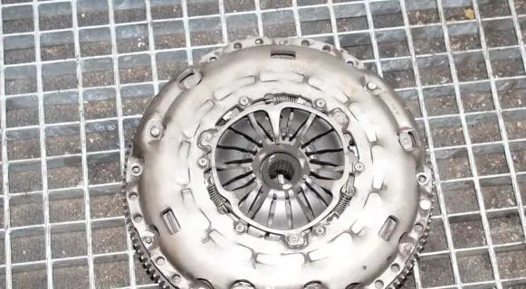 Volkswagen Scirocco Clutch set kit 022141031S