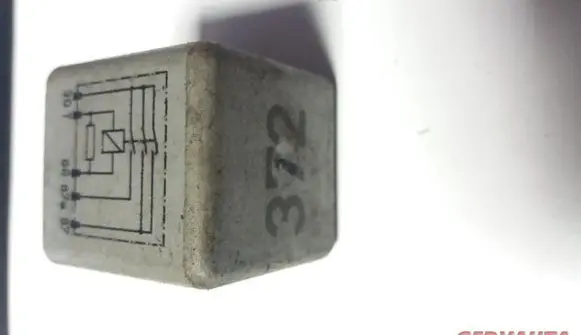 Audi A6 S6 C5 4B Other relay 4D0951253