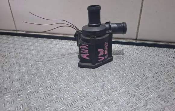 Audi A5 8T 8F Electric auxiliary coolant/water pump 06H121601M