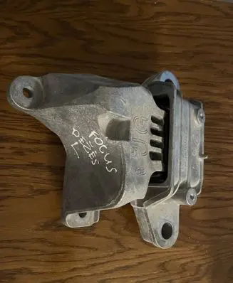 Ford Focus Gearbox mount JX617M121GC