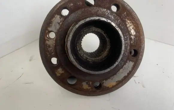 Saab 9-3 Ver2 Front wheel bearing hub 93170611