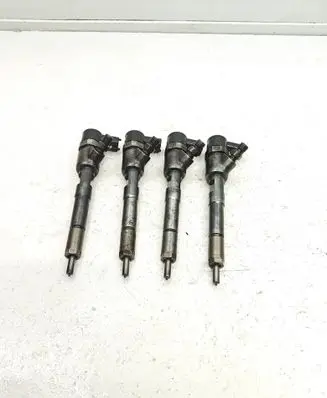 Opel Combo D Fuel injector 0445110351
