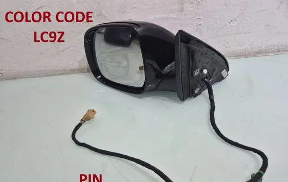 Volkswagen Touareg I Front door electric wing mirror 