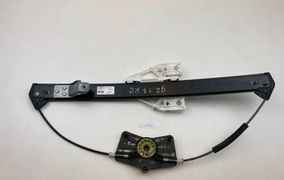 Audi Q2 - Rear door window regulator with motor 81A839461 4BWA004 09012017