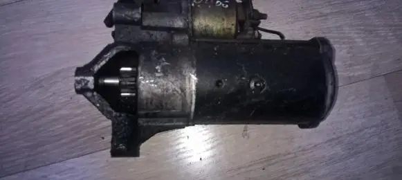 Peugeot 406 Starter motor