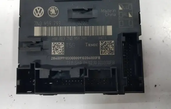 Skoda Yeti (5L) Door control unit/module 7N0959793IAUTOPI 7N0959793