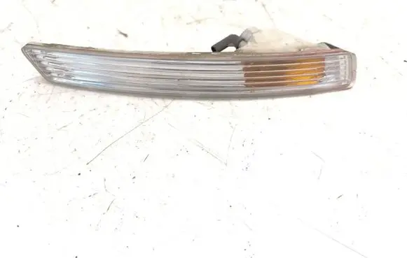 Volkswagen New Beetle Front bumper turn signal 1C0953042R 1C0953042Q