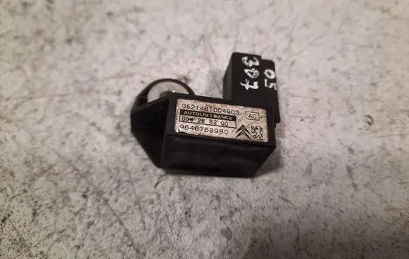 Peugeot 307 Airbag deployment crash/impact sensor 604288200 9646768980