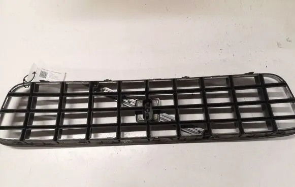 Volvo XC90 Front grill 8620641 50091
