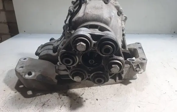 BMW 3 GT F34 Gearbox transfer box case 8643149 ATC35L