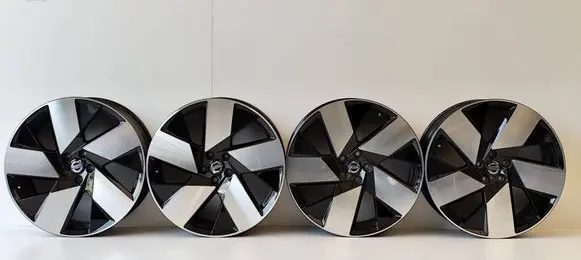 Volvo XC40 R20 alloy rim 32143629 32143630