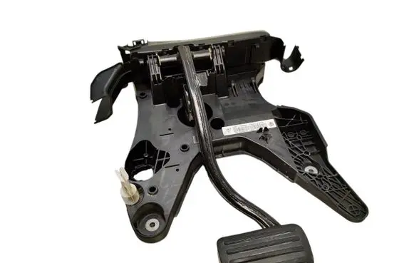Porsche Cayenne (92A) Brake pedal 7P0723117B 7P0723031A 0158268