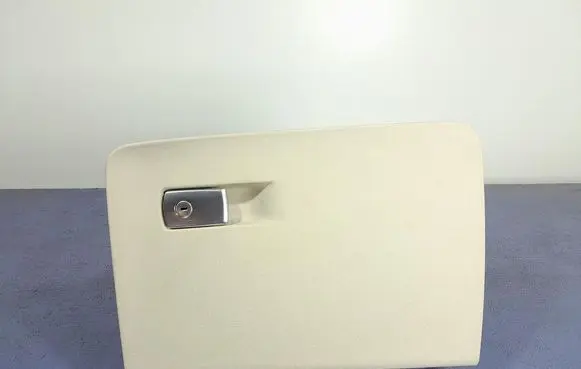 BMW X3 E83 Glove box 9379219
