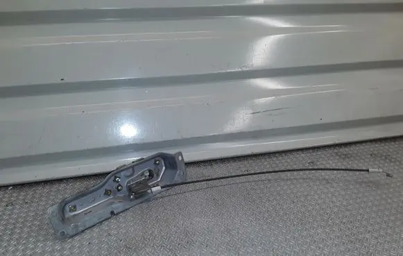 Mitsubishi Endeavor Tailgate window lock/catch/latch 