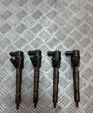 Opel Insignia A Fuel injectors set 0445110423