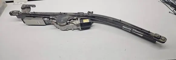 Chrysler Pacifica Sliding door motor 68186017AF 77706900