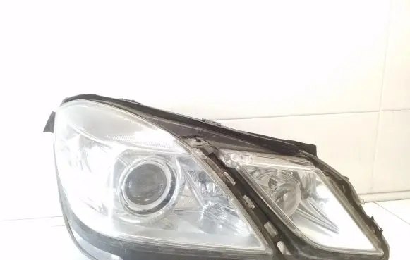 Mercedes-Benz E W212 Headlight/headlamp A2128202059 A2128202059KZ 5DC00906020