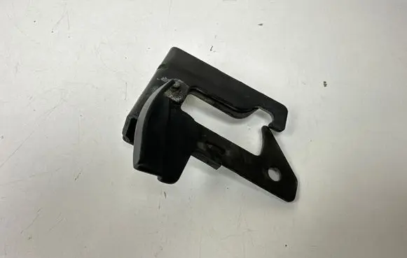 Mercedes-Benz C W204 Engine bonnet/hood lock/catch A2048800064