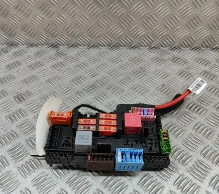 Mercedes-Benz E W213 Fuse module A2139068801