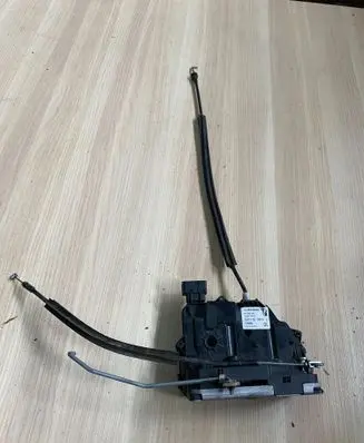 Peugeot Boxer Front door lock 1346335080