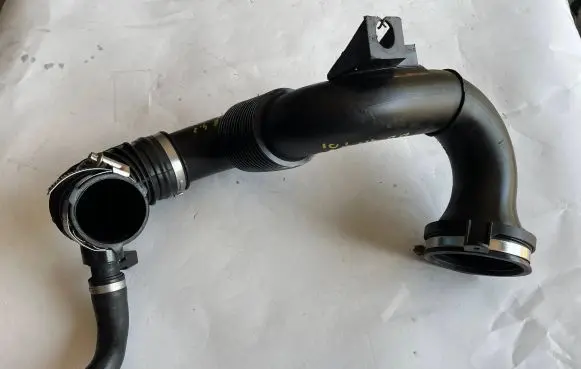 Audi A8 S8 D3 4E Air intake duct part 057129609E