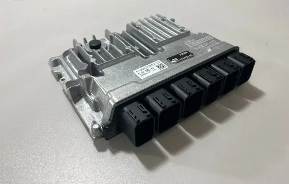 BMW X4 G02 Engine control unit/module 5A8F928