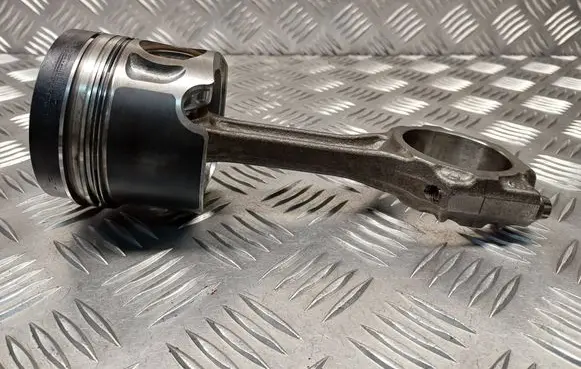 Seat Ibiza III (6L) Piston with connecting rod 038F