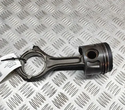 Jeep Grand Cherokee (WK) Piston 68147233AA 68147228AA