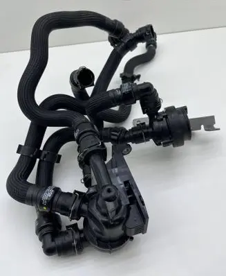 Peugeot 308 Water pump 9823813380 9822405980