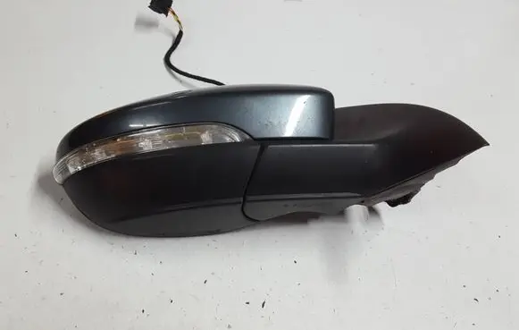 Volkswagen PASSAT CC Front door electric wing mirror 
