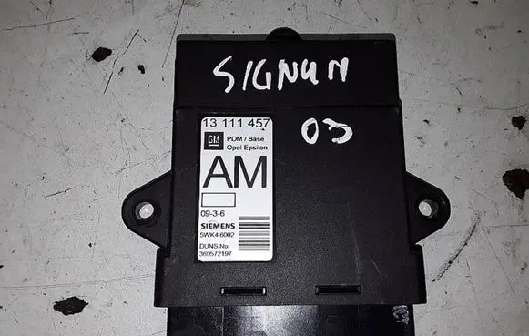 Opel Signum Door central lock control unit/module 360572197 5WK46002 13111457