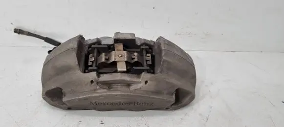 Mercedes-Benz C W205 Front brake caliper