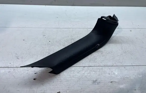 Volkswagen Tiguan Tailgate/trunk side cover trim 5N0867703