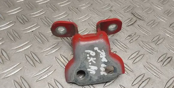 Toyota Yaris Front door lower hinge 