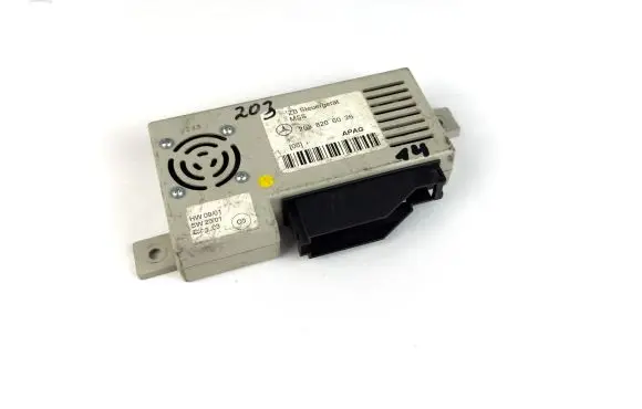 Mercedes-Benz C W203 Central body control module 2038206026