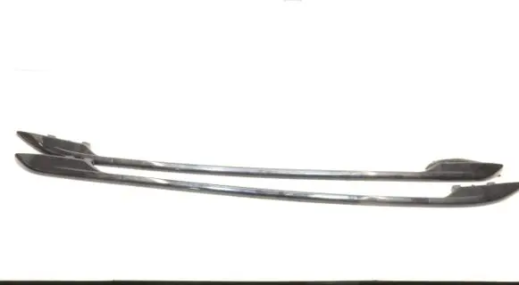 Nissan X-Trail T32 Roof transverse bars on the 