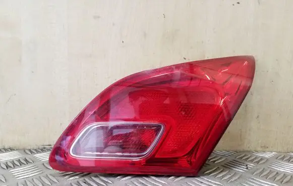 Opel Astra J Tailgate rear/tail lights