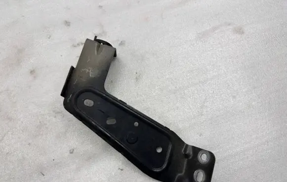Volvo XC90 Holder (bracket) 492