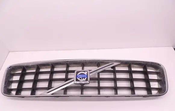 Volvo XC90 Front bumper upper radiator grill 8620641 D110