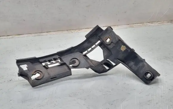 Volkswagen Golf Plus Rear bumper mounting bracket 5M0807394A