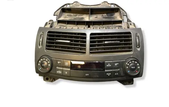 Mercedes-Benz E W211 Climate control unit 2118302290 00021108