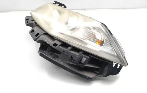 Renault Megane II Headlight/headlamp 8200412743 89312750